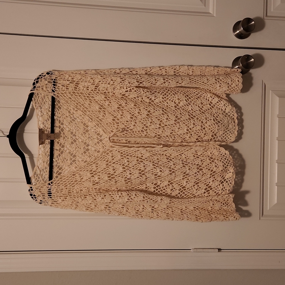 1x Crochet lightweight sweater with tie front